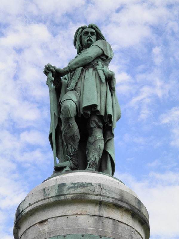 The statue of Vercingetorix bears a suspicious resemblance to Napoleon III