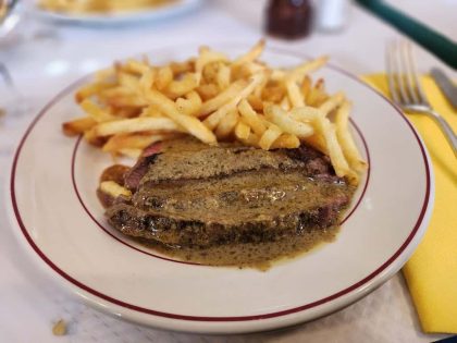 מסעדת Le Relais de Venise - מוסד האנטריקוט המיתולוגי בפריז