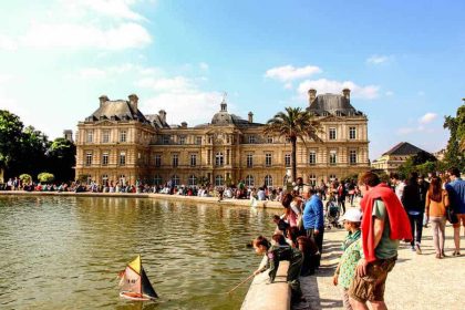 The 6th Arrondissement of Paris: Saint-Germain, the Luxembourg, Restaurants and Markets
