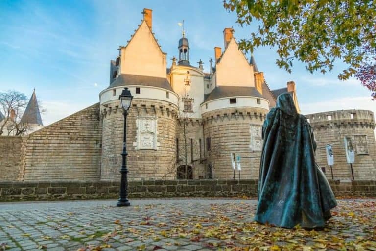 נאנט - מלונות, מסעדות ומסלולי טיול