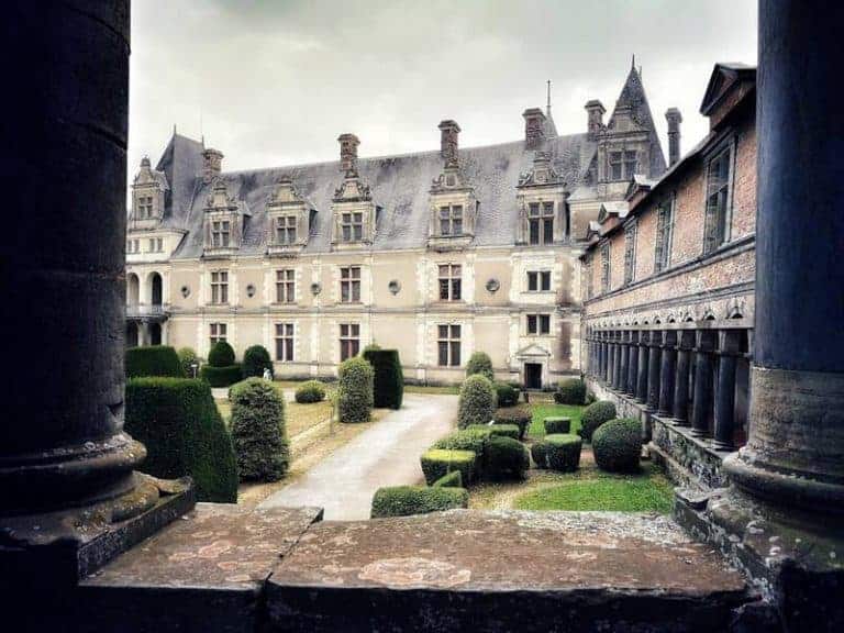 הנשים האומללות של טירת שאטובריאן (Chateaubriant)