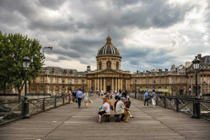 The Story of the Pont des Arts and the Institut de France, or the Right of First Sight on Paris