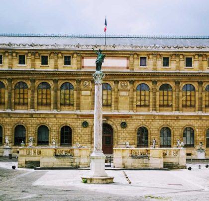 The Paris School of Fine Arts (École des Beaux-Arts) and the Birth of Bohemia
