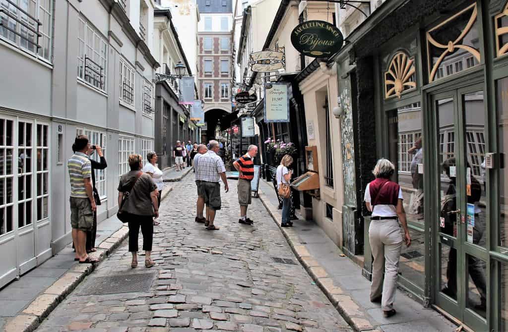 Cour du Commerce Saint André - the charming passage of the Left Bank