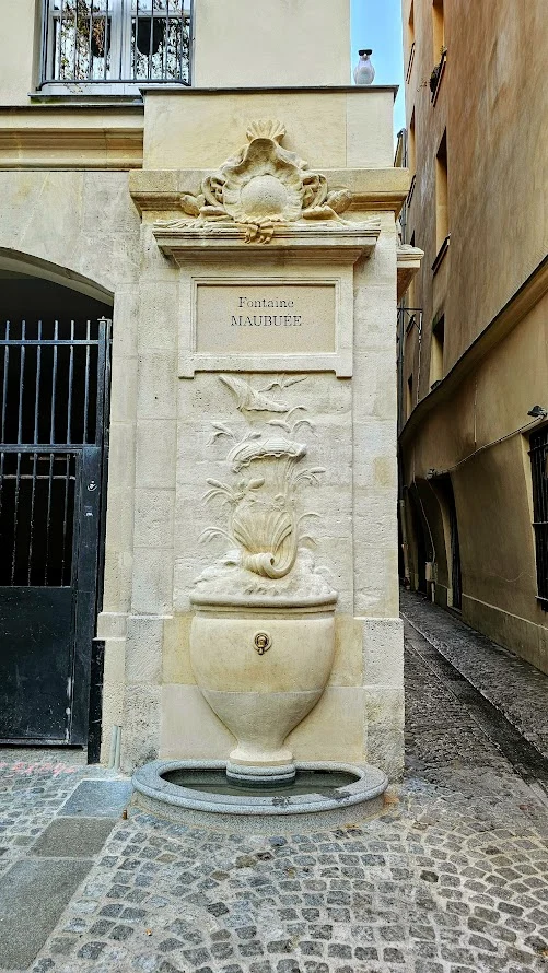 Fontaine Maubuée, המזרקה הכי עתיקה בפריז. צילום: צבי חזנוב