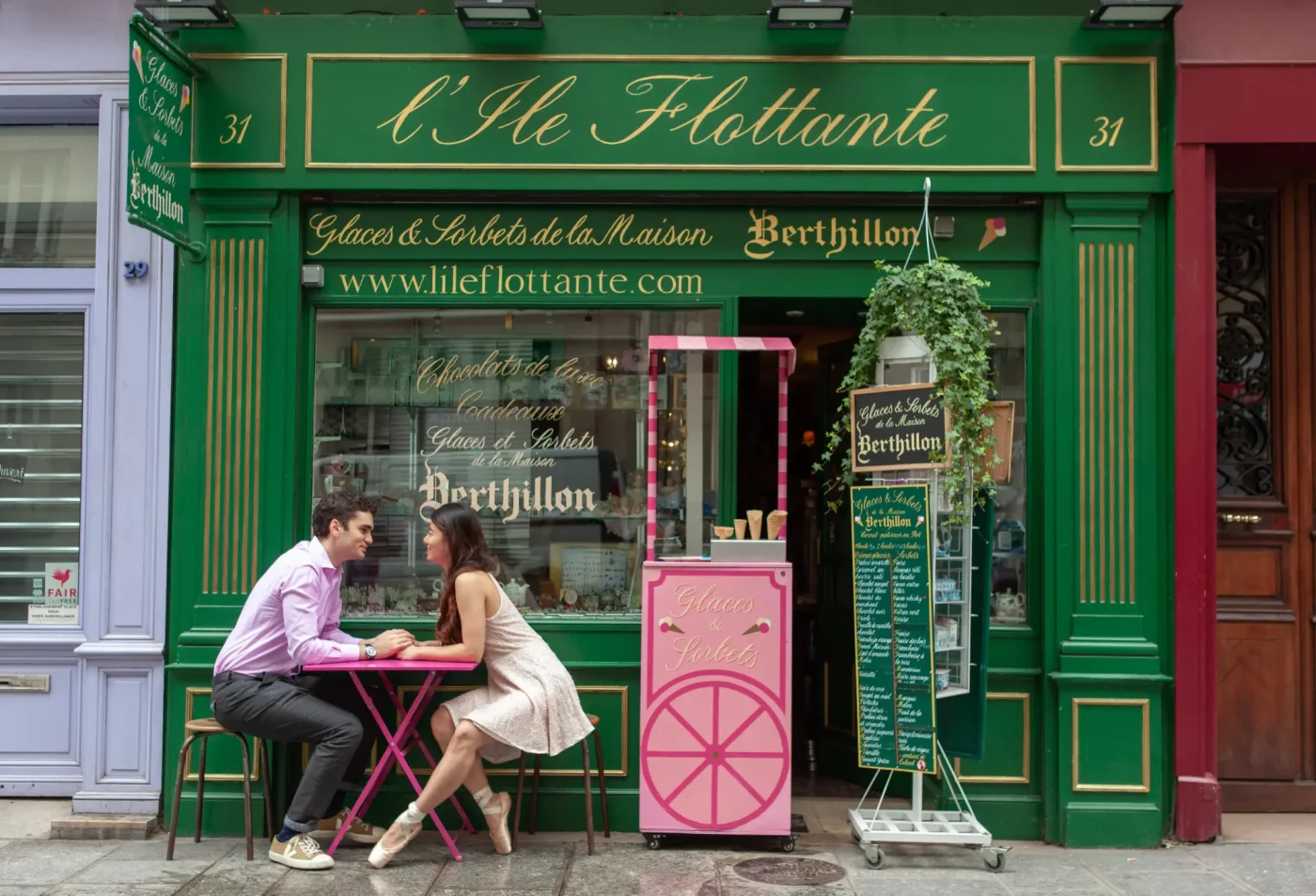 A couple spends time on the Ile Saint-Louis. Photo: Liran Hotmacher