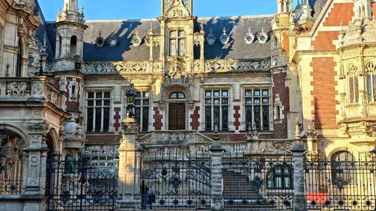 פקאן (Fécamp): עיר נמל קסומה וליקר שאסור להחמיץ. צילום: צבי חזנוב