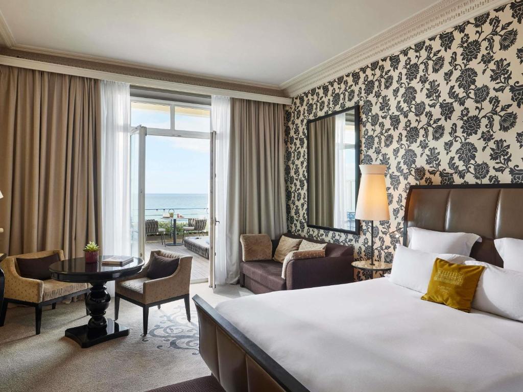 Le Grand Hôtel de Cabourg. צילום: BOOKING.COM