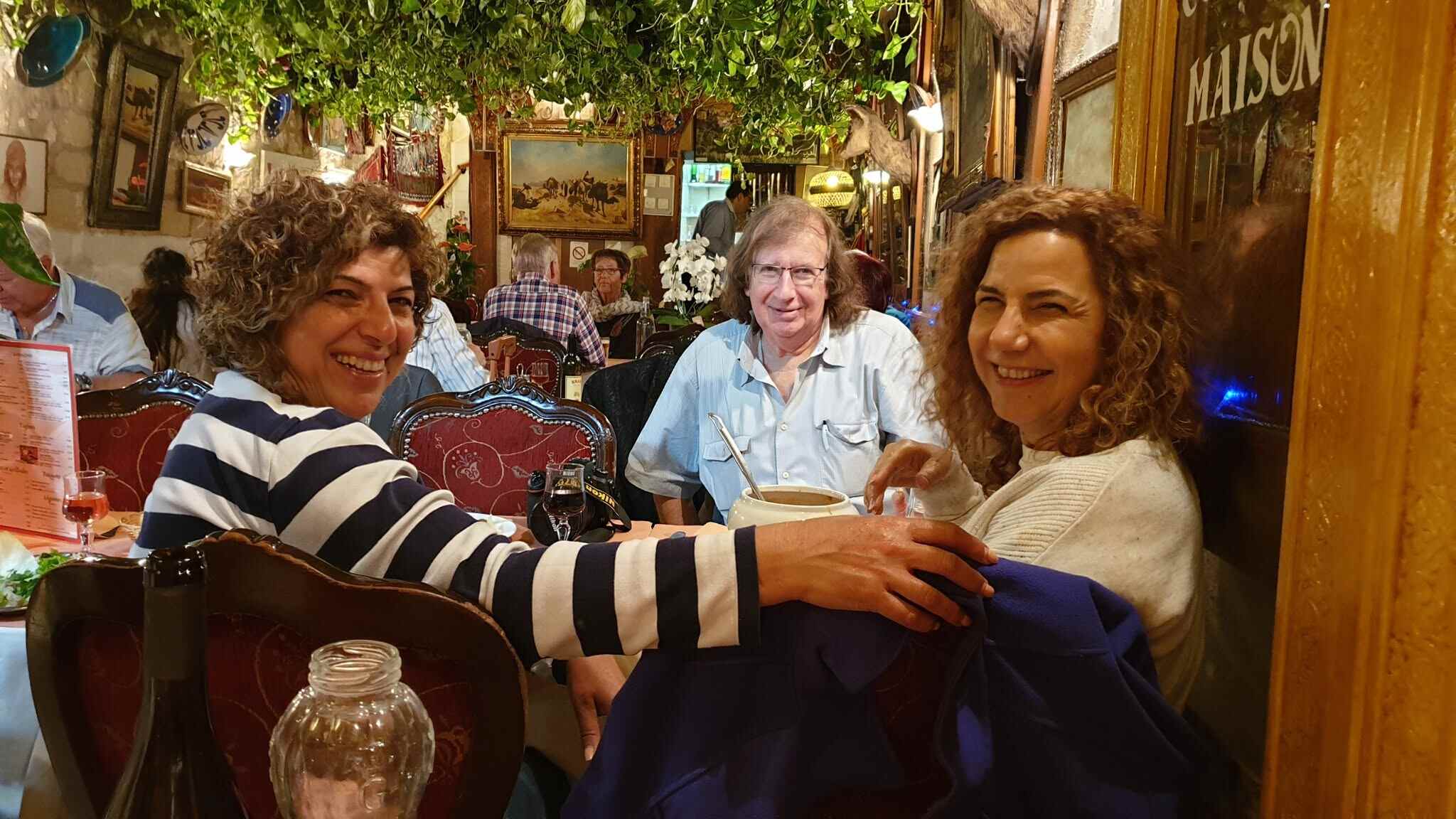 קוסקוס אצל מומו.
