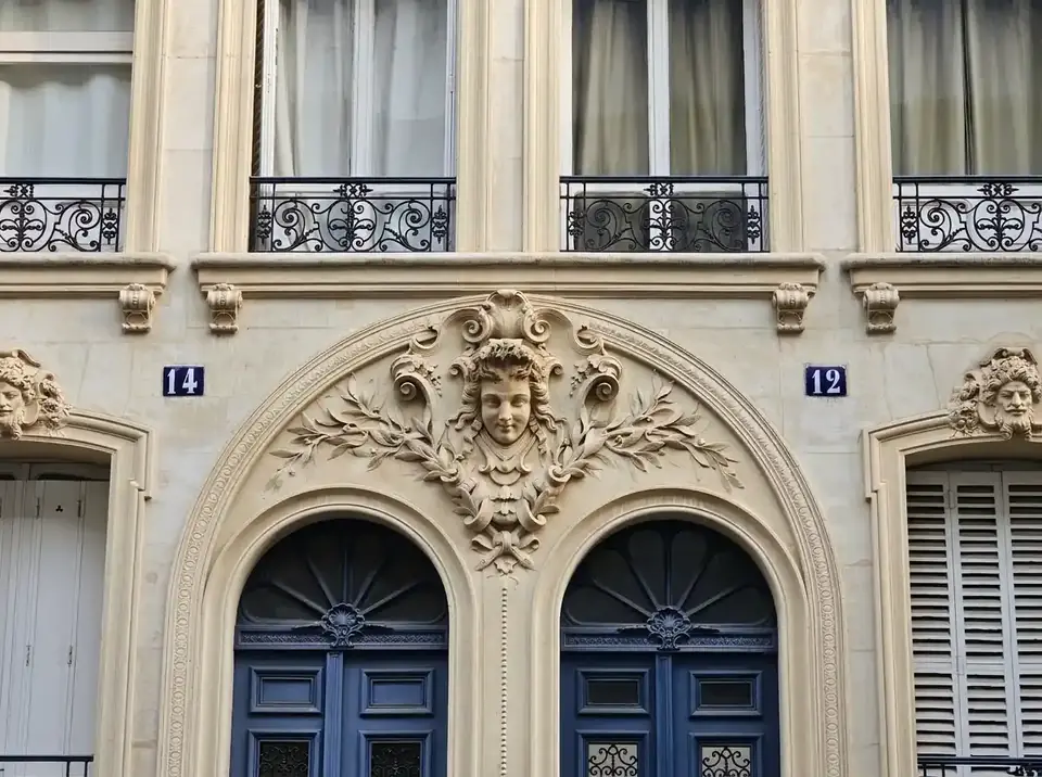 השערים של 12 ו-14 rue Duperré