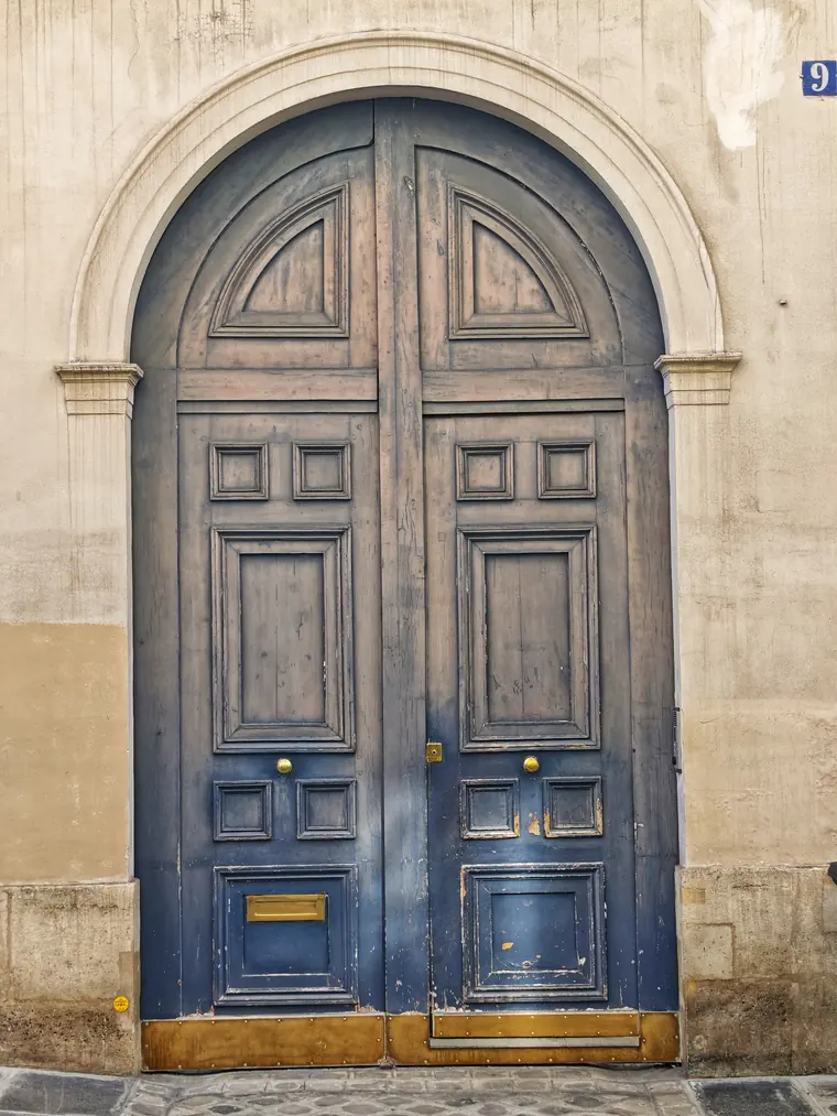 דלת הכניסה ל-Hôtel Talma ב-9 rue de la Tour-des-Dames