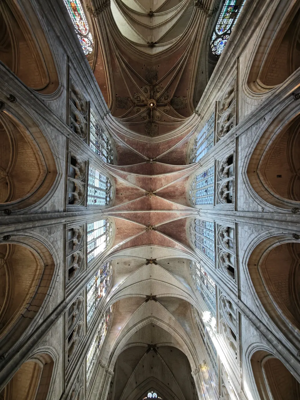 The Gothic vaults of Cathédrale Saint-Étienne in Auxerre, seen straight up. Photo: Zvi Chazanov